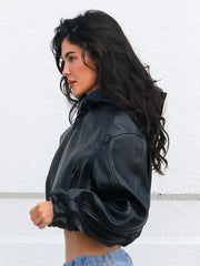 KylieJennerCroppedBlackLeatherJacket_2_1