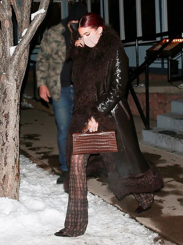 KylieJennerDarkBrownShearlingCoat_1