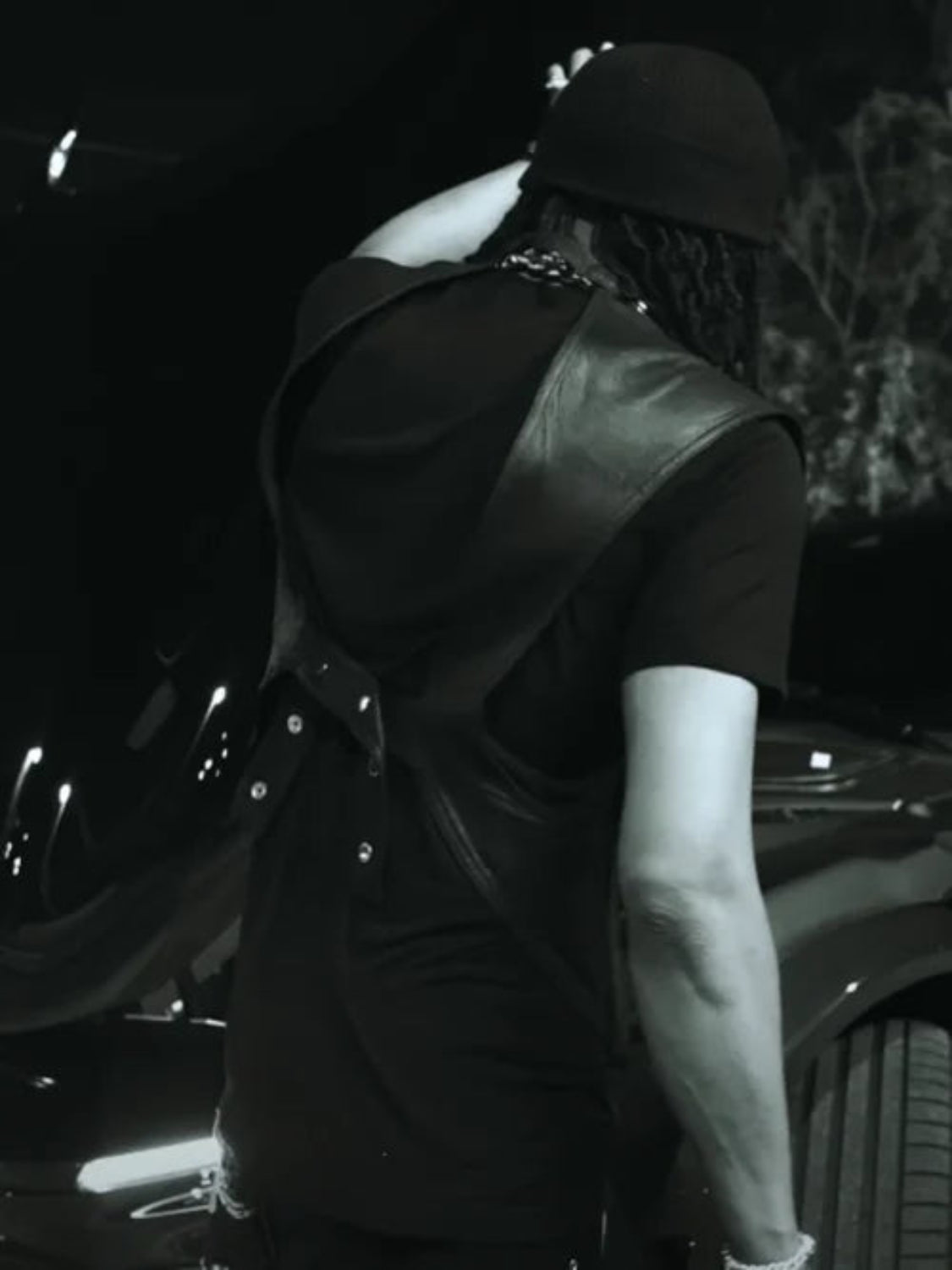 LilBaby5AMBlackLeatherVest_2