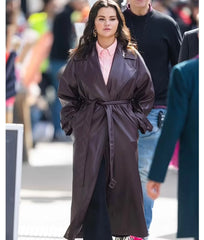 OnlyMurdersintheBuildingSelenaGomezBrownLeatherCoat_4
