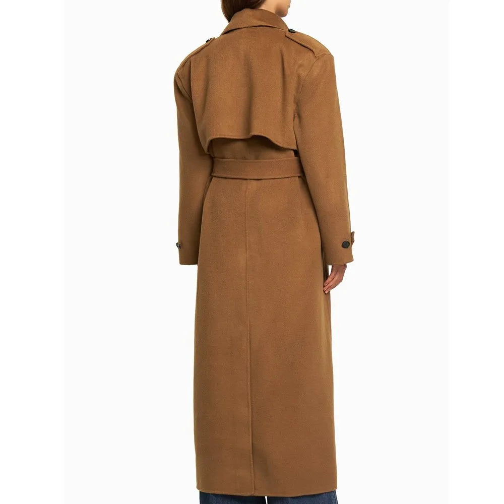 SelenaGomezEmiliaPerezBrownTrenchCoat_5