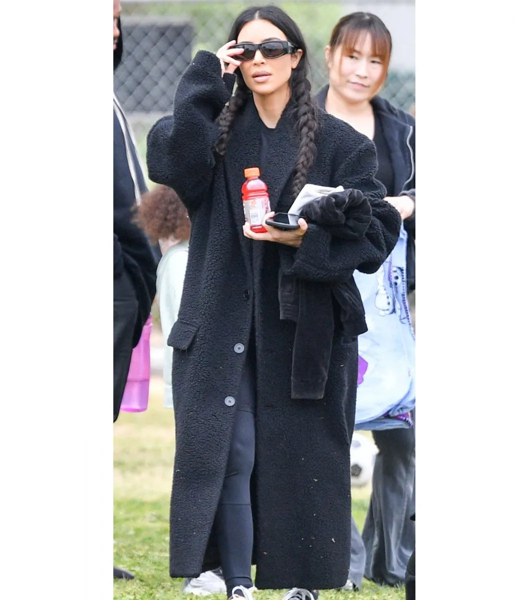 KimKardashianSaint_sSoccerGameBlackCoat_2