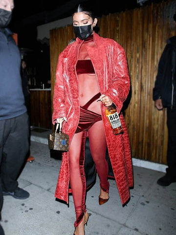 KylieJennerLARedTrenchCoat_3