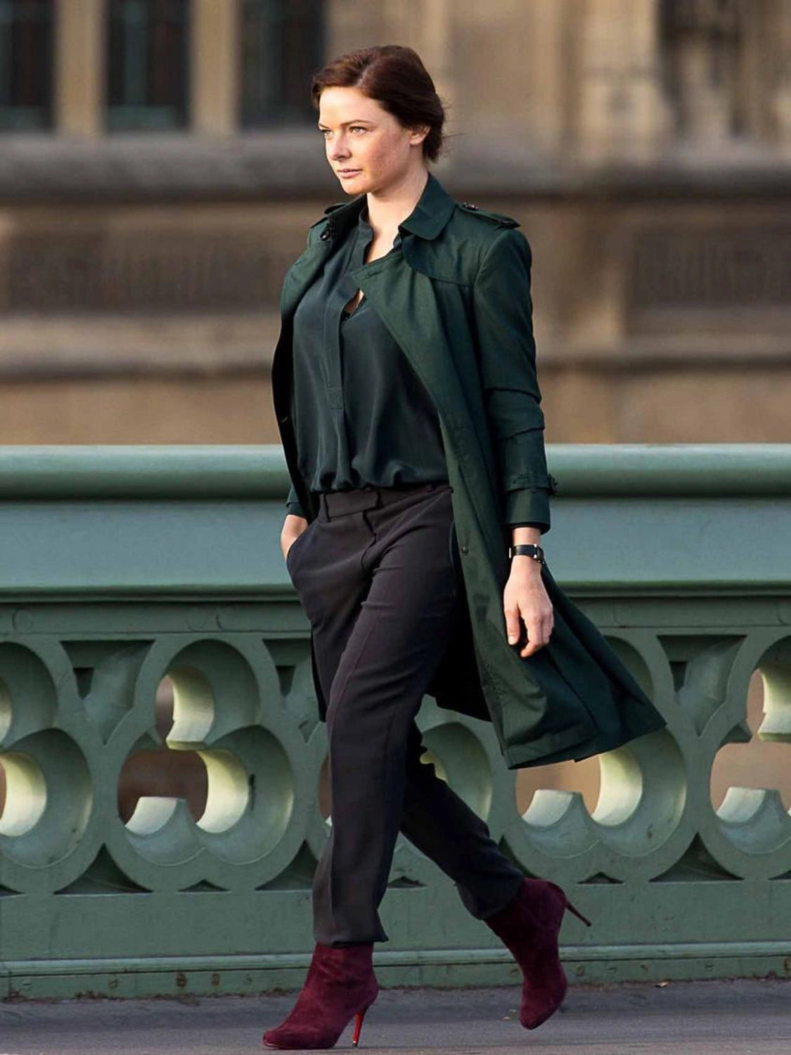 RebeccaFergusonMissionImpossible5LongCoat_2