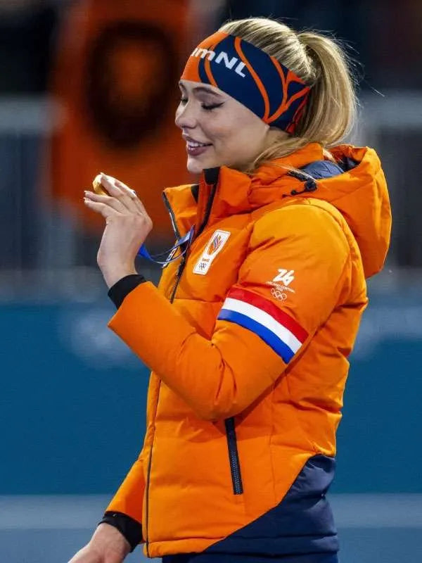 Jutta Leerdam Olympic 2026 Orange Puffer Jacket
